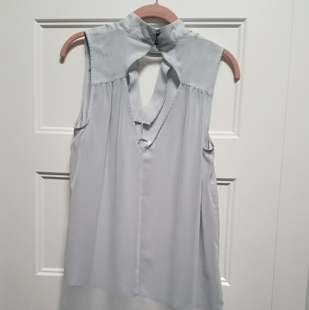 Blouse - Picture 2 of 3